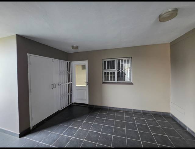 2 BEDROOM APARTMENT FOR SALE IN NEW TOWN CENTRE